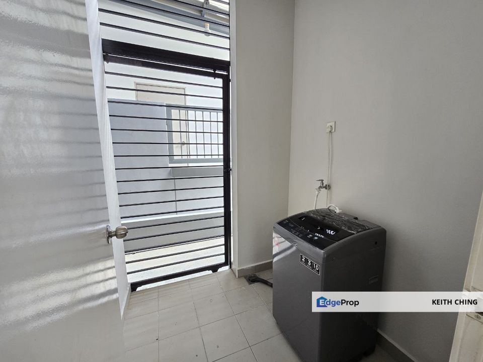 Jalan Setia Tropika Taman Setia Tropika, Johor, Johor Bahru