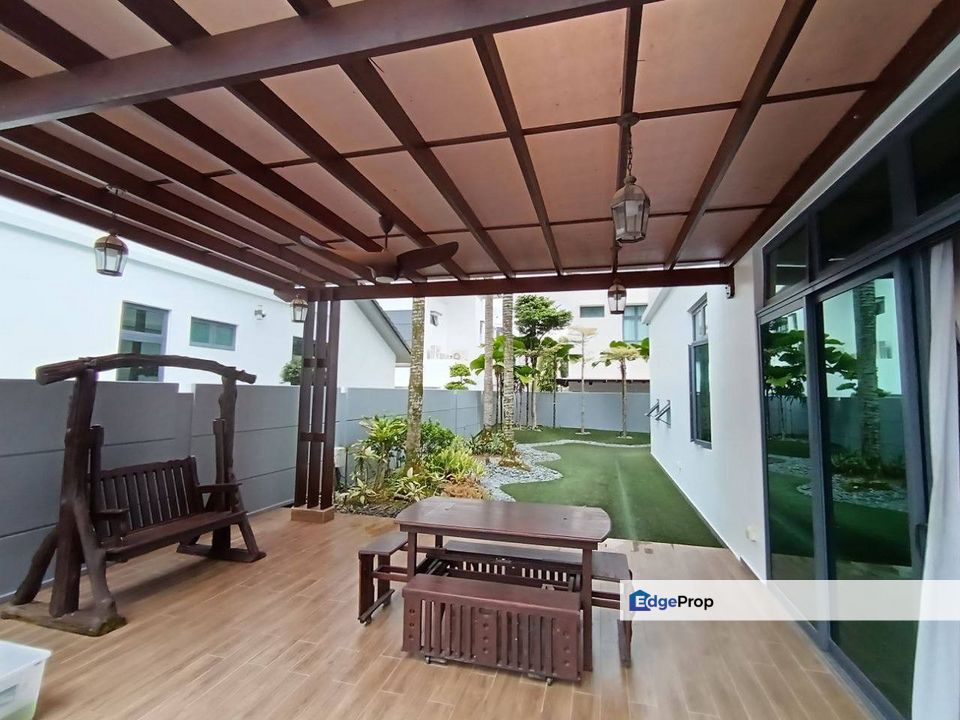 Taman Setia Tropika 2 Storey Bungalow Huose, Johor, Setia Tropika