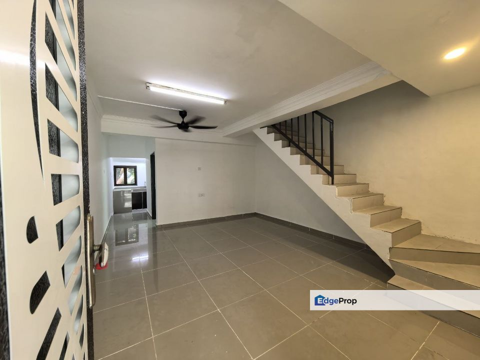 Taman Daya Low Cost 2 Storey Huose, Johor, Johor Bahru