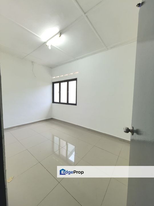 Taman Daya Low Cost 2 Storey Huose, Johor, Johor Bahru