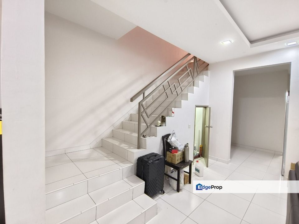 Zone 7 Taman Bukit indah 2 Storey Terrace, Johor, Batu Pahat