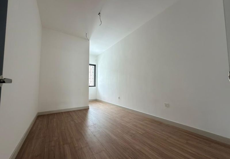 Elmina Green Three @ City of Elmina