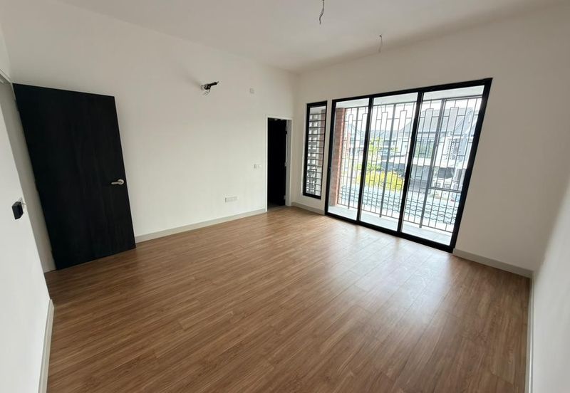 Elmina Green Three @ City of Elmina