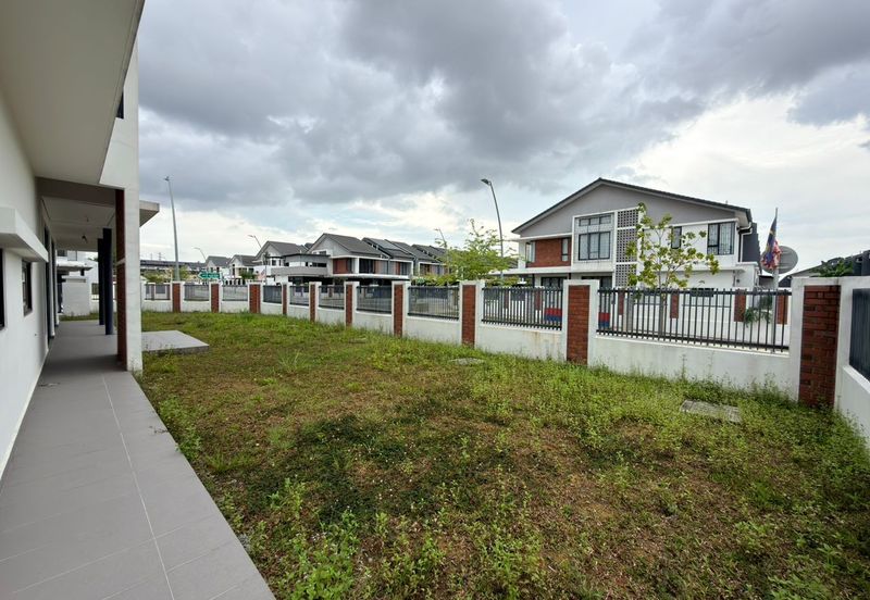 Elmina Green Three @ City of Elmina