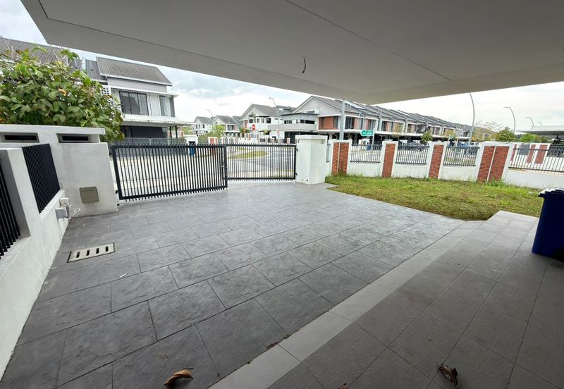 Elmina Green Three @ City of Elmina