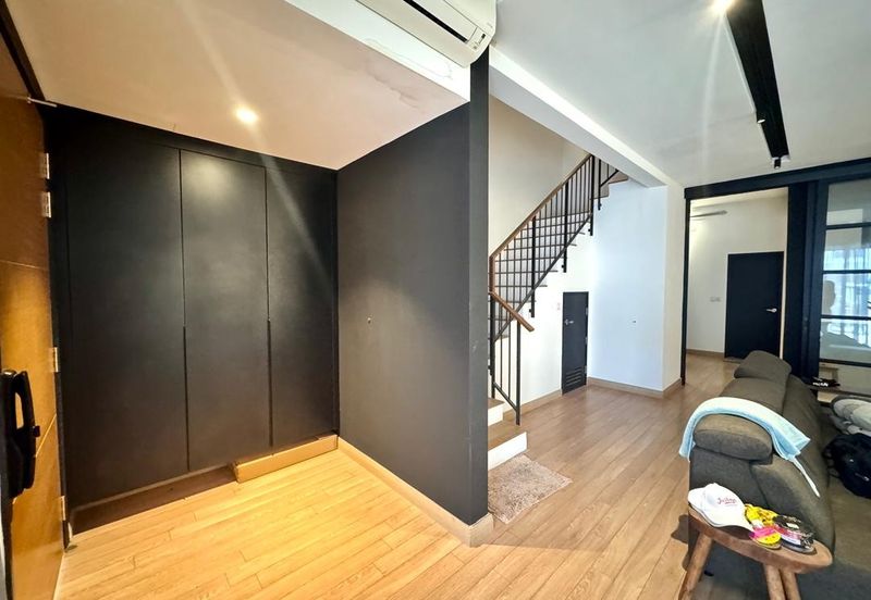 Garland, Kota Emerald, Rawang