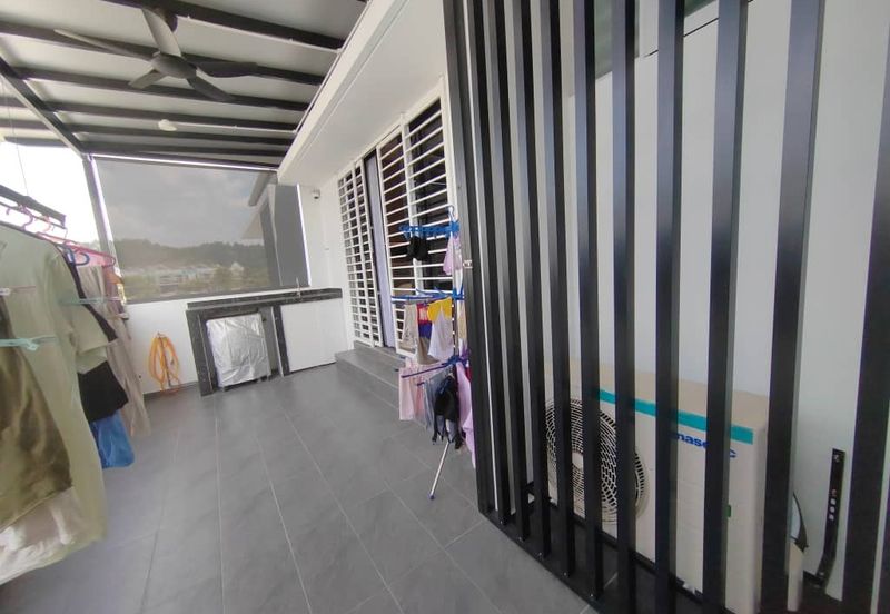 Fully Extended Garland 2 Kota Emerald Rawang