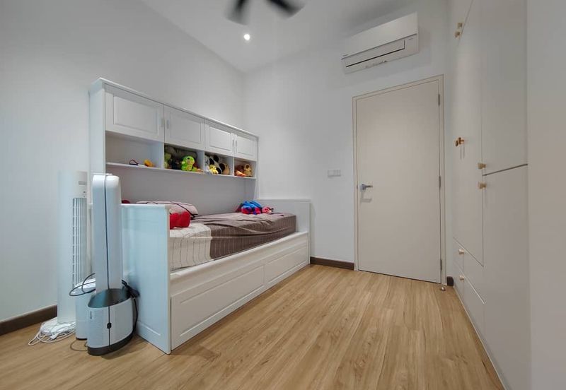 Fully Extended Garland 2 Kota Emerald Rawang