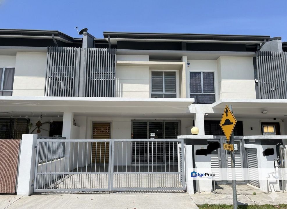 Garland, Kota Emerald, Rawang, Selangor, Rawang