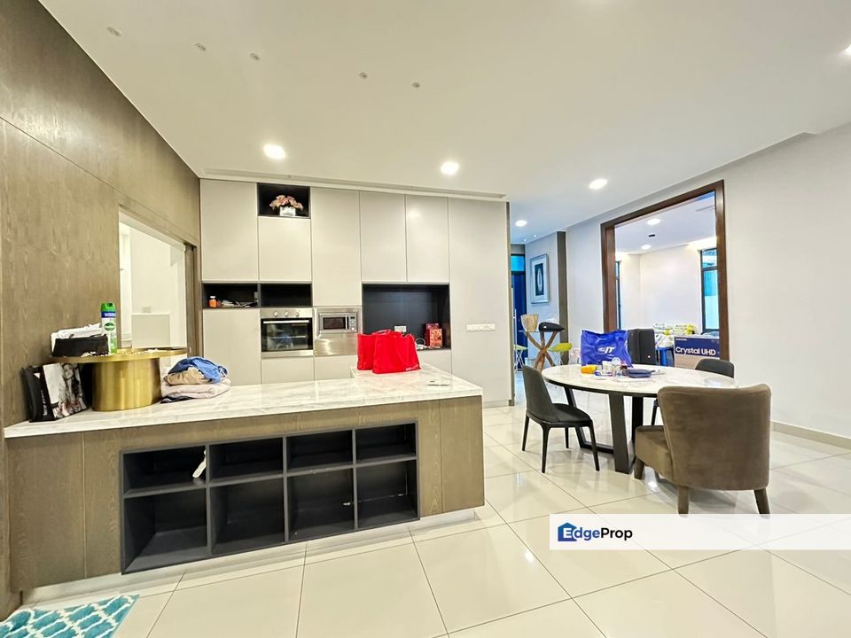 Fully Renovated Bungalow The Rise Kota Emerald Rawang, Selangor, Rawang