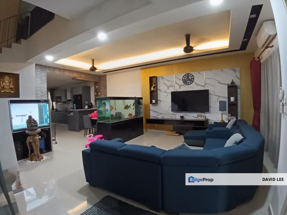 Renovated Below Market Chloe Residence Kota Emerald Rawang, Selangor, Rawang