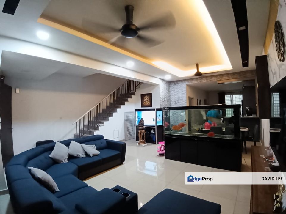 Renovated Below Market Chloe Residence Kota Emerald Rawang, Selangor, Rawang