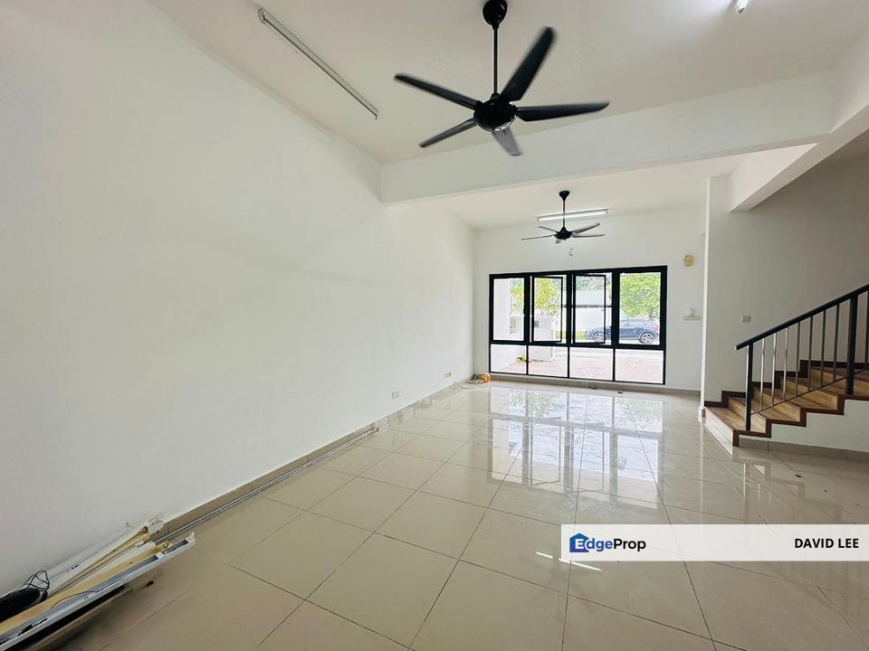 Facing Empty Good Condition Anggun 3 Rawang, Selangor, Rawang