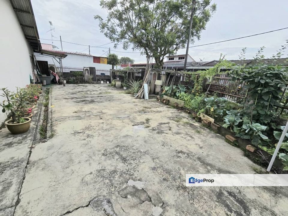 LOW Cost with BIG LAND Sri Pulai 1Storey House for Sale‼️, Johor, Skudai