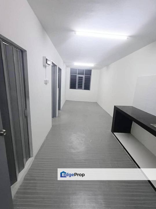Putri Kulai LOW Cost FLAT for Sale‼️, Johor, Kulai