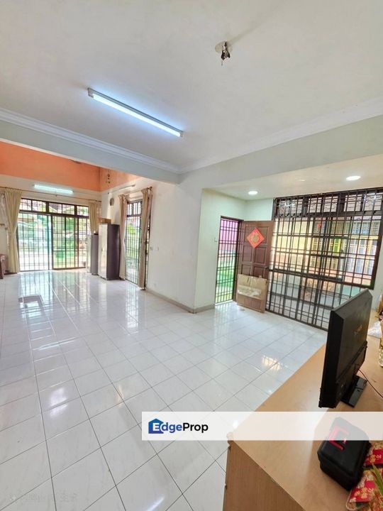 Pelangi Indah 1.5Storey House for Sale‼️, Johor, Ulu Tiram