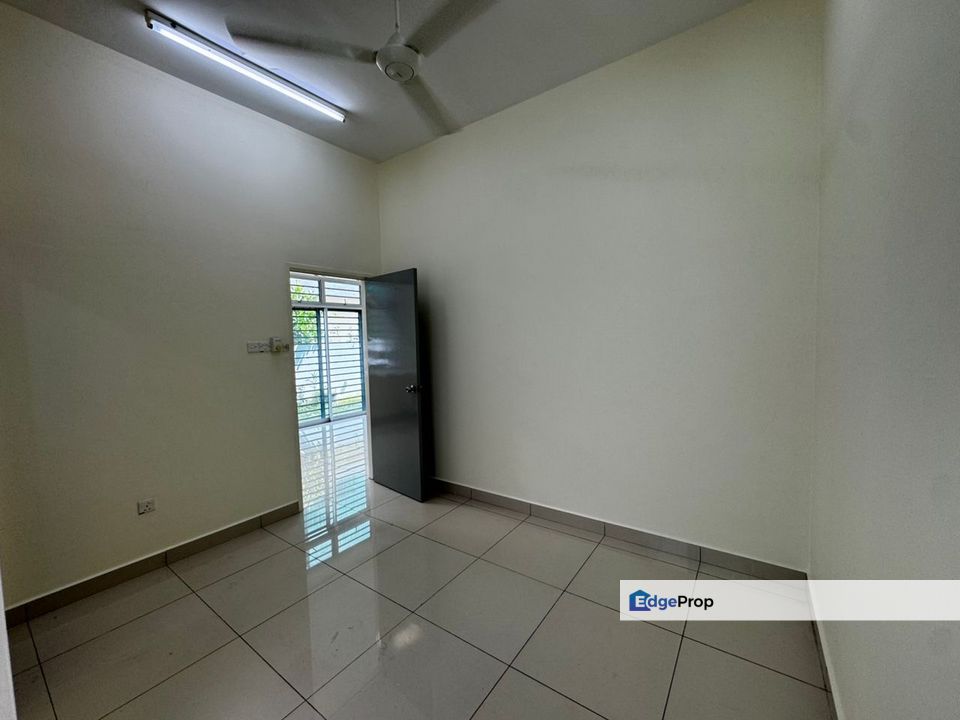 Taman Gaya 2Storey Cluster House for Sale‼️, Johor, Ulu Tiram