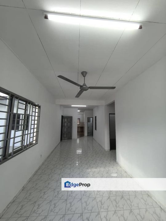 Big End Lot Sri Saujana 1Storey House for Sale‼️, Johor, Kota Tinggi