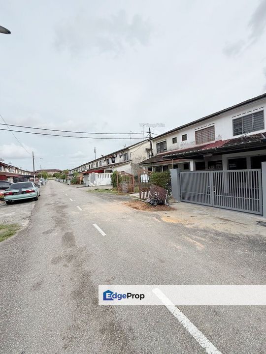Taman Cahaya Masai 2Storey Medium Low cost house for Sale‼️, Johor, Pasir Gudang