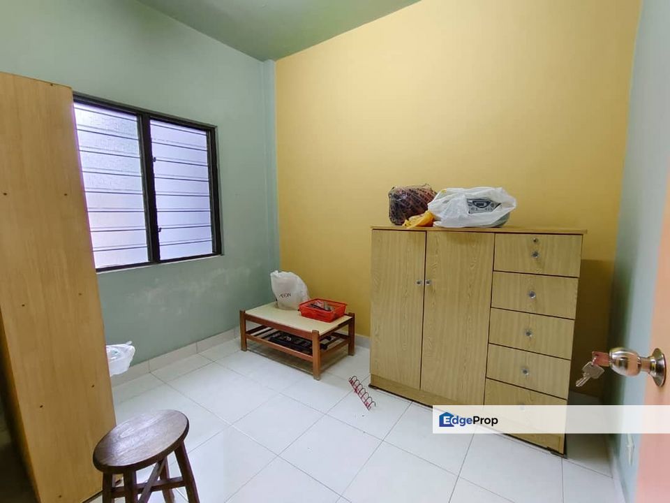 Taman Gaya Flat for RENT‼️, Johor, Ulu Tiram