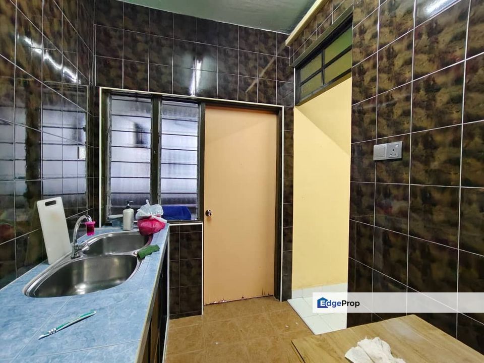 Taman Gaya Flat for RENT‼️, Johor, Ulu Tiram