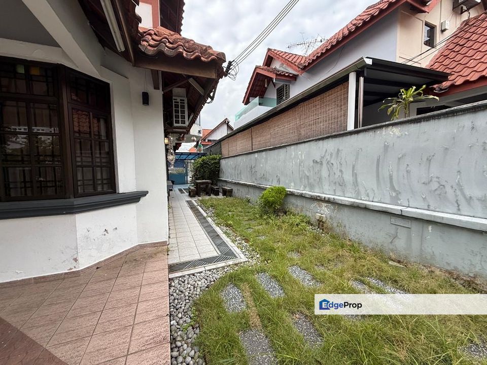 Pelangi Indah 1.5Storey House for Sale‼️, Johor, Ulu Tiram