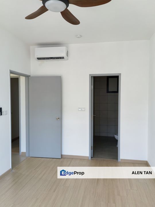 Anya at the Shorea Park, Selangor, Puchong