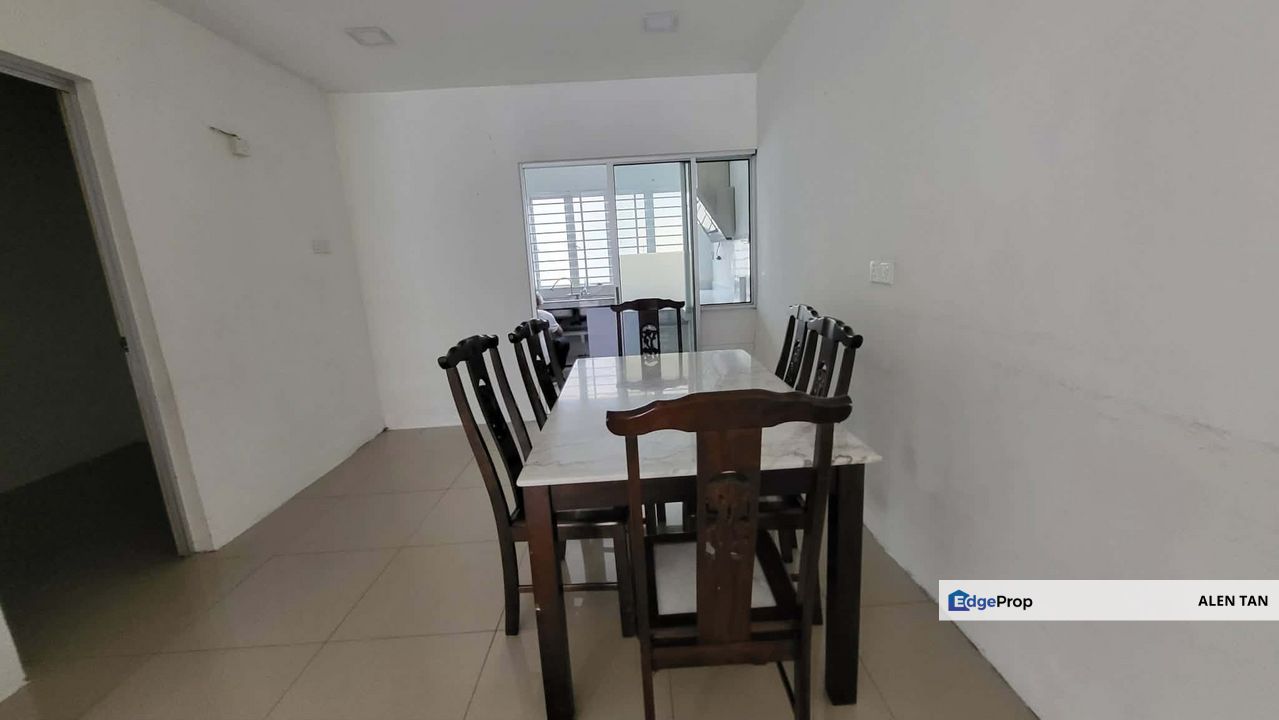 2 Storey house, Puchong Utama , Selangor, Puchong
