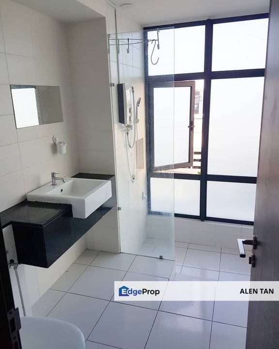 Trefoil SOFO Corner unit, Setia Alam , Selangor, Setia Alam/Alam Nusantara