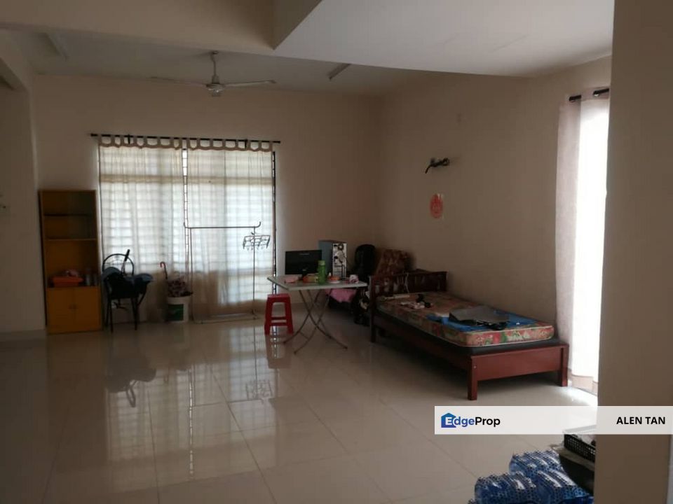 2 Storey Semi-detached house, Taman Kirpark Puchong , Selangor, Puchong