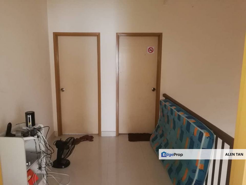 2 Storey Semi-detached house, Taman Kirpark Puchong , Selangor, Puchong