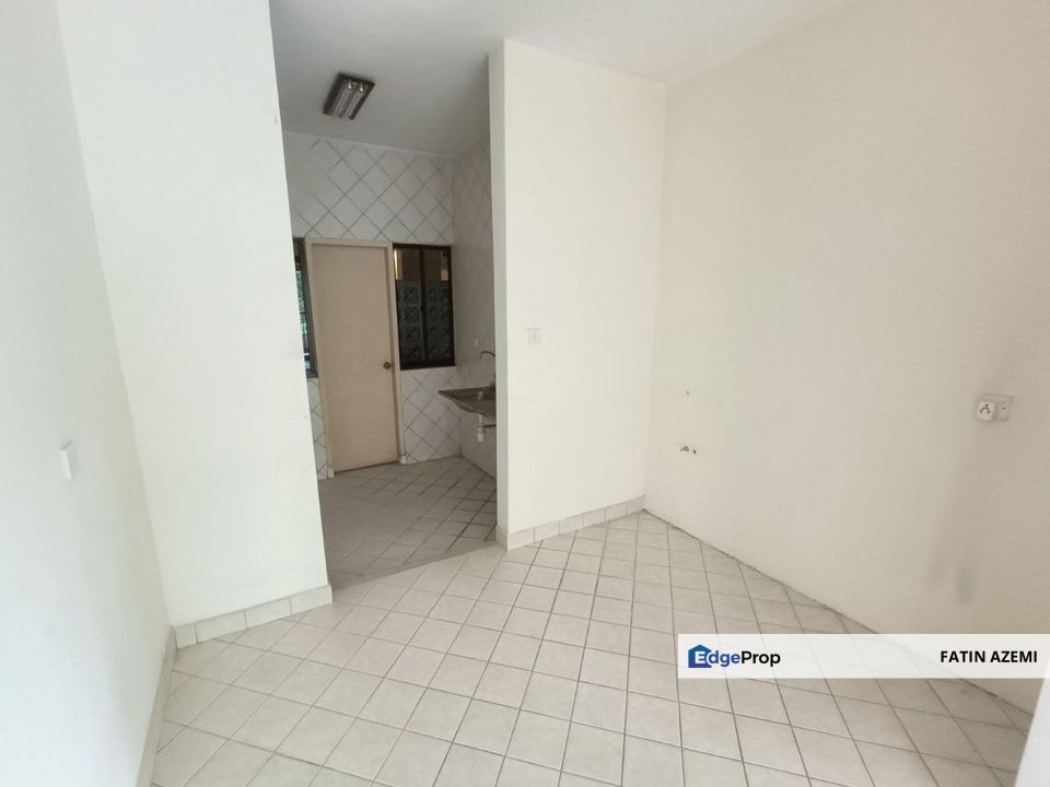 Armanee Condo (Duplex) Damansara Damai, Petaling Jaya. Leasehold Non Bumi. Vacant Unit, Selangor, Damansara Damai