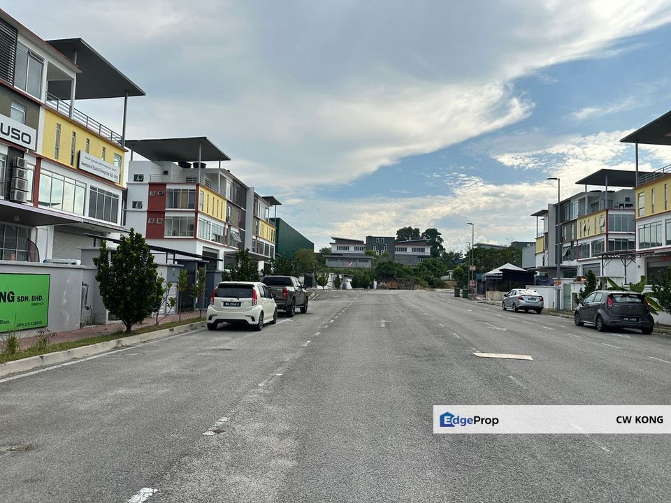 Semi-D Warehouse At Industri Nautical Rawang For Rent, Selangor, Rawang