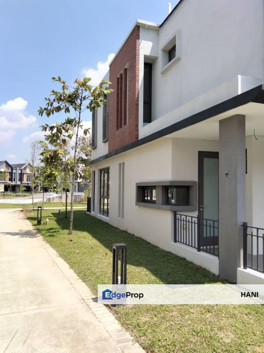 END LOT DOUBLE STOREY ILHAM RESIDENCE @ ELMINA CITY FOR SALE, Selangor, Shah Alam