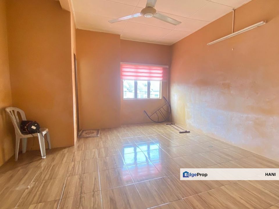 DOUBLE STOREY TERRACE @ SUBANG IMPIAN SECTION U10 SHAH ALAM, Selangor, Shah Alam