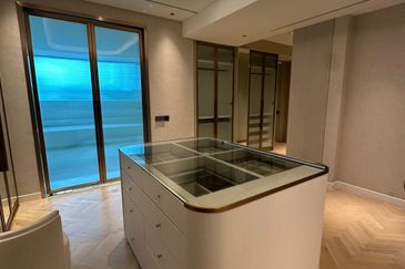 East Residence @ KLGCC