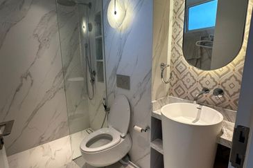 East Residence @ KLGCC