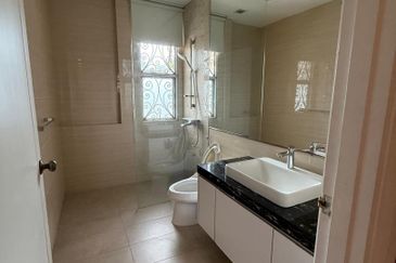 Prestigious Bungalow | Taman Pantai | For Sale