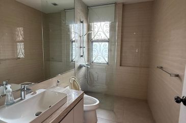 Prestigious Bungalow | Taman Pantai | For Sale