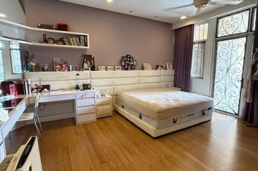 Prestigious Bungalow | Taman Pantai | For Sale