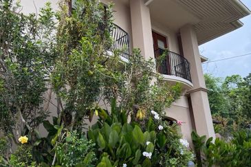 Prestigious Bungalow | Taman Pantai | For Sale