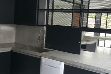 Exquisite Bungalow @ Damansara Heights | For Rent