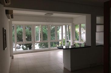 Bukit Pantai (Pantai Hill)