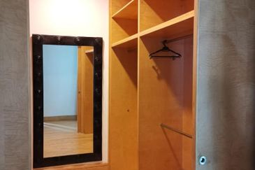 Bukit Pantai (Pantai Hill)