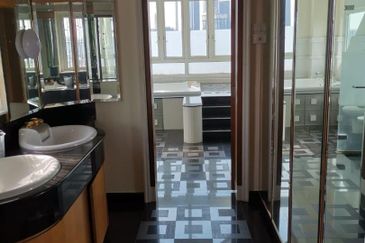 Bukit Pantai (Pantai Hill)