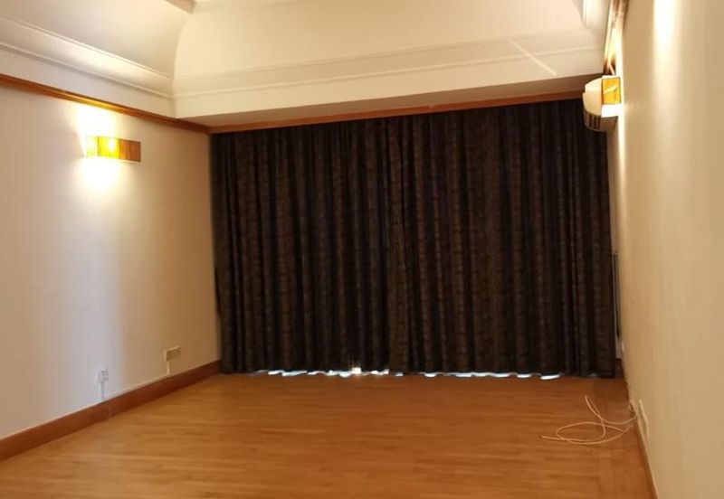 Bukit Pantai (Pantai Hill)