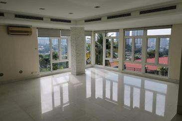 Bukit Pantai (Pantai Hill)