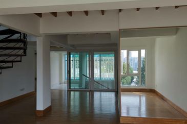 Bukit Pantai (Pantai Hill)