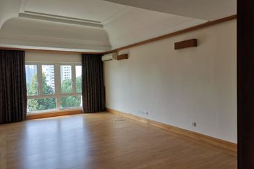 Bukit Pantai (Pantai Hill)