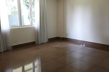 Bukit Pantai (Pantai Hill)